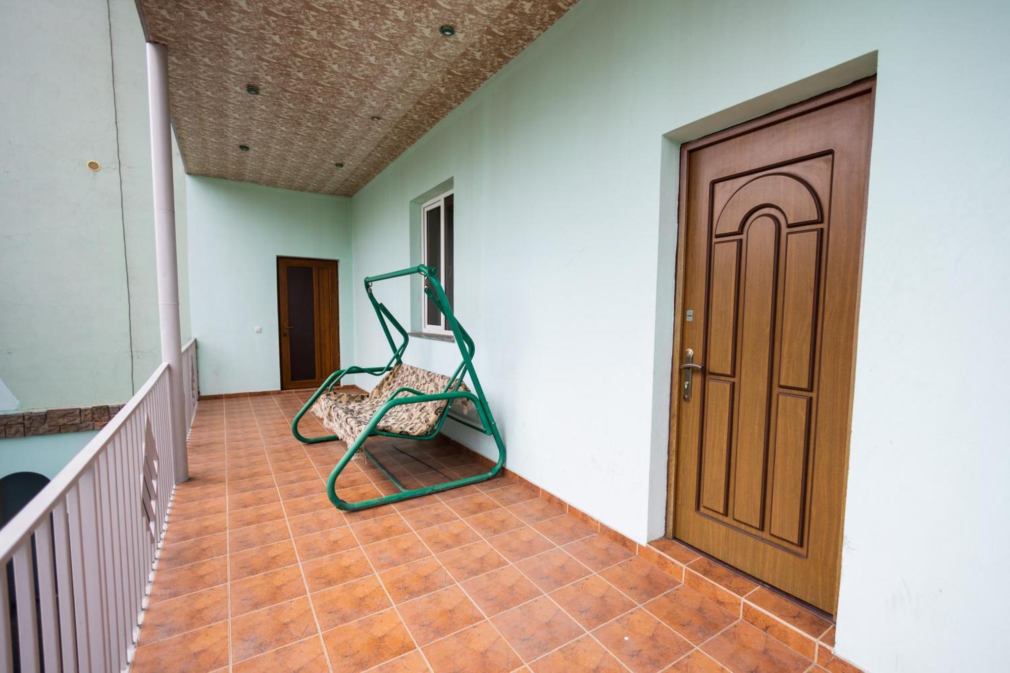 Yan Hotel Erevan Esterno foto
